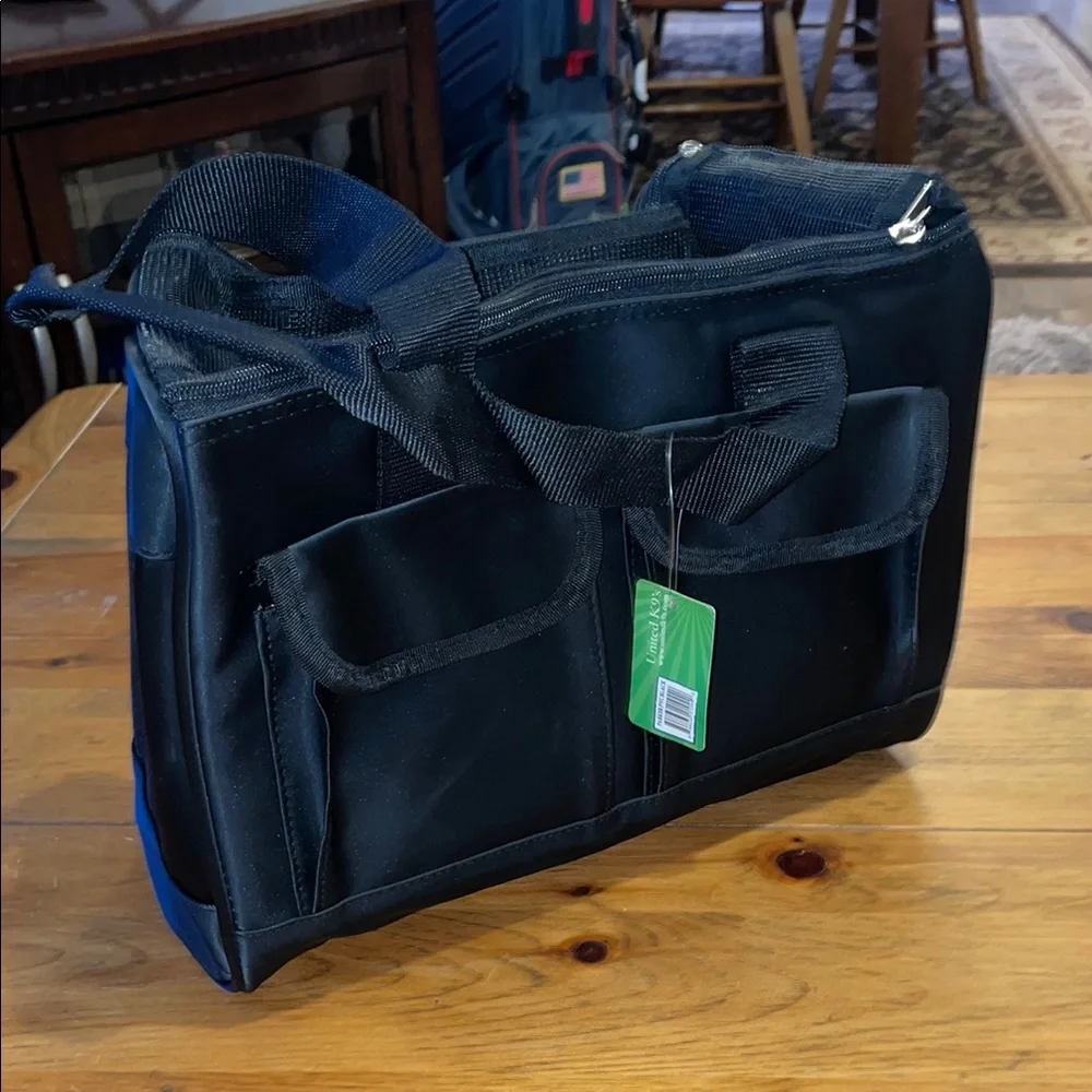 NWT UK 9’s Parker Carrier dog/cat travel bag carrier. 13x11x7